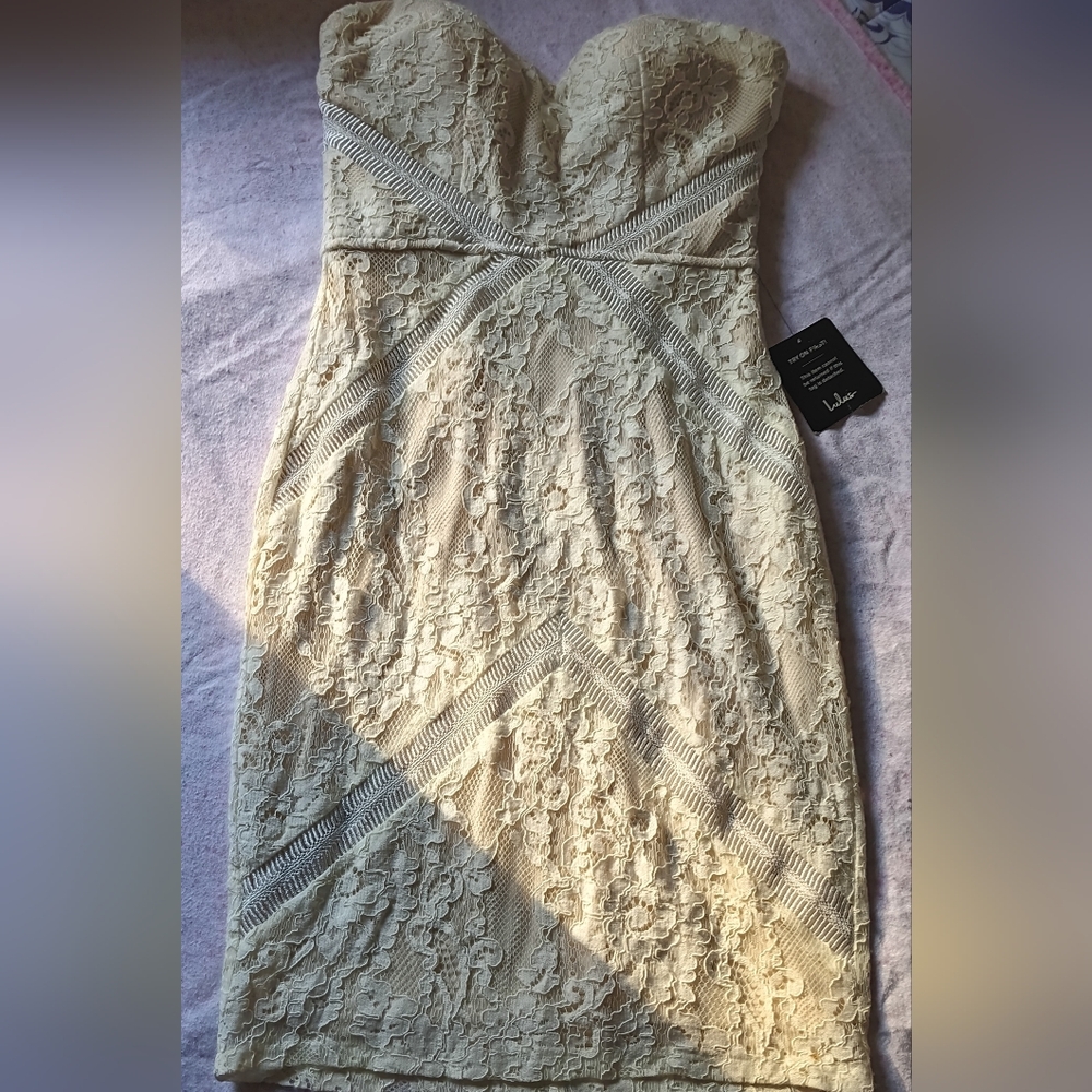 Lulu's white and nude Floral laced strapless dress